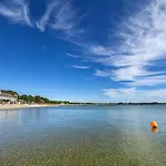 Beachside 4*